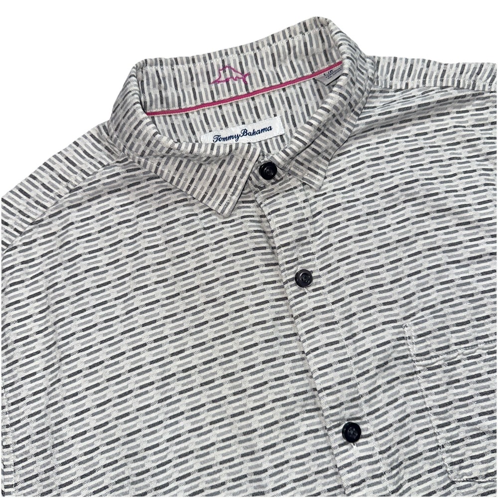 Tommy Bahama 100% Silk Shirt Large Short Sleeve Button Up Shirt Geometric - Picture 1 of 7